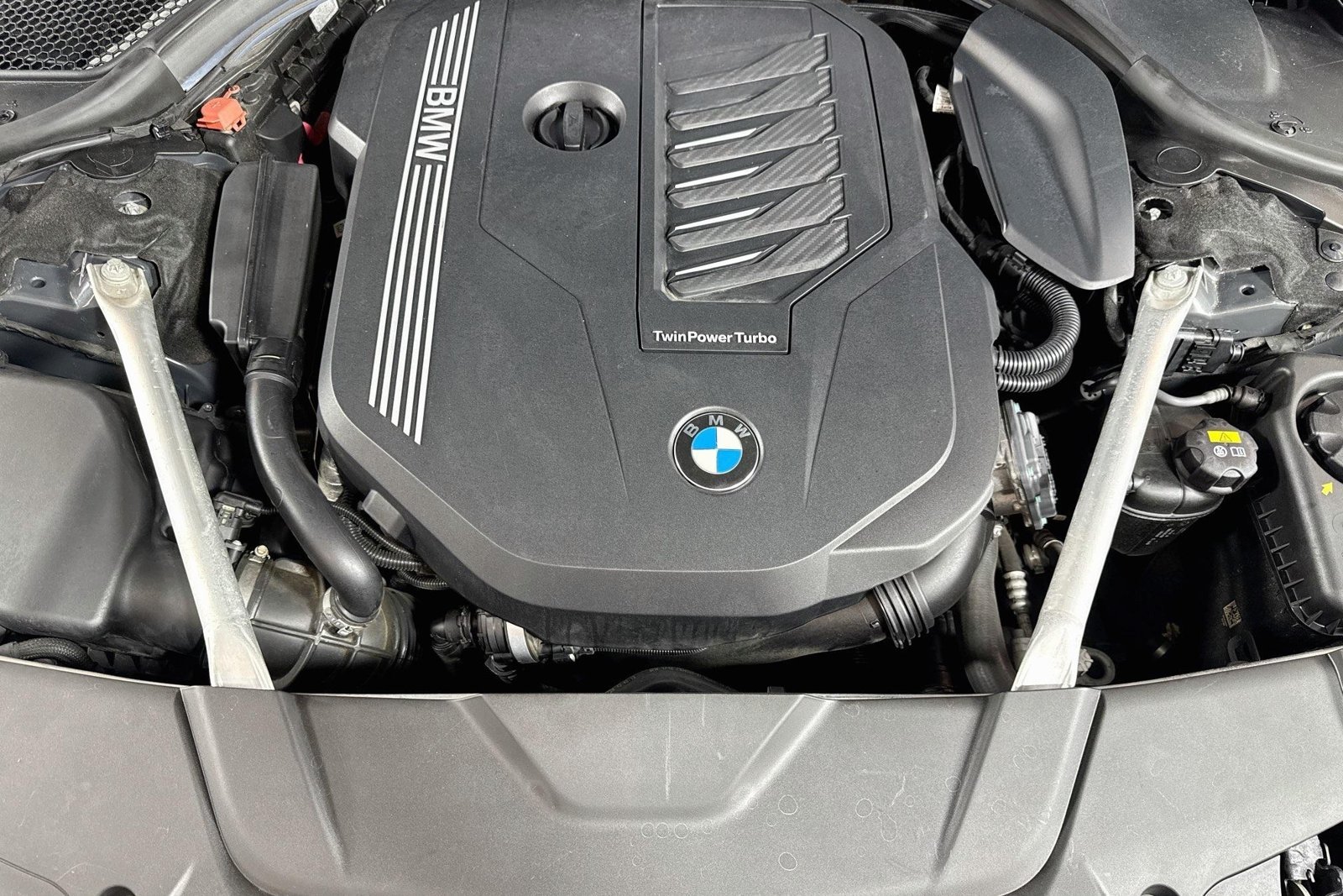 Used 2021 Dravit Grey Metallic BMW 740i image 28