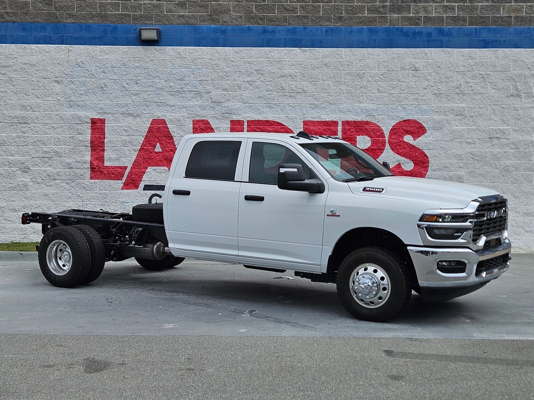 2026 RAM 3500 Tradesman 4X4 Crew Cab's photo