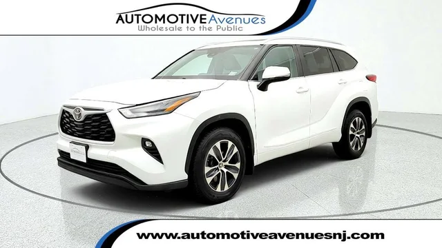 2023 Toyota Highlander XLE AWD