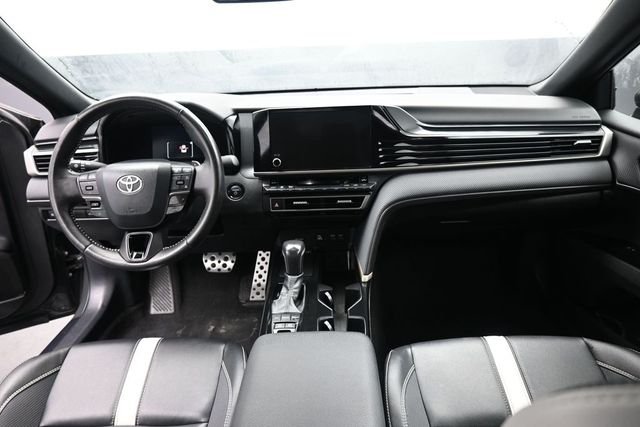 Used 2025  Toyota SE image 25