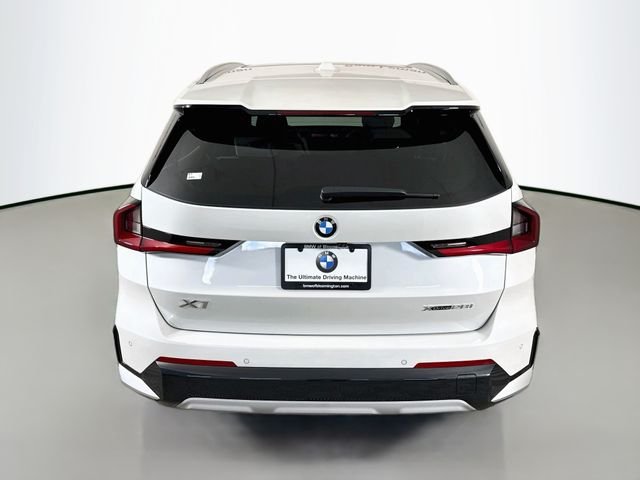 New 2026 White Metallic BMW xDrive28i image 6