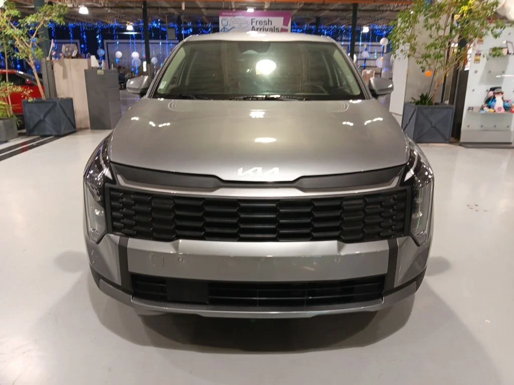 Used 2026 Steel Gray Kia LX image 8