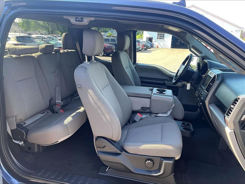 Used 2018 Blue Ford XLT image 11
