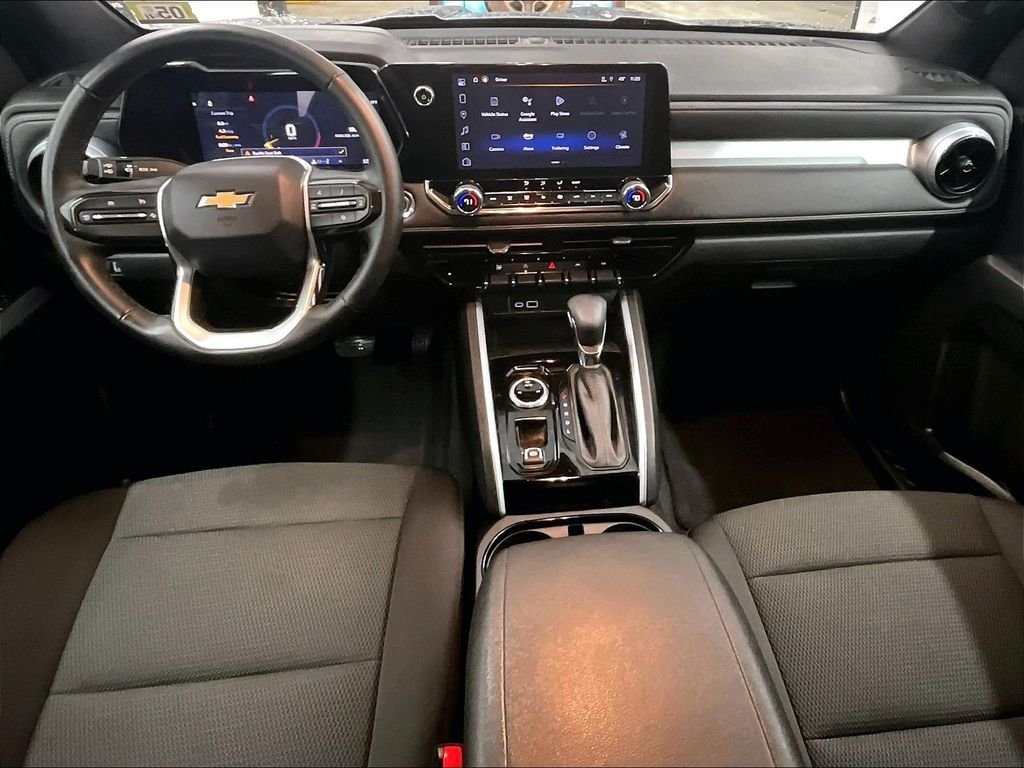 Used 2024 Sterling Gray Metallic Chevrolet LT image 21