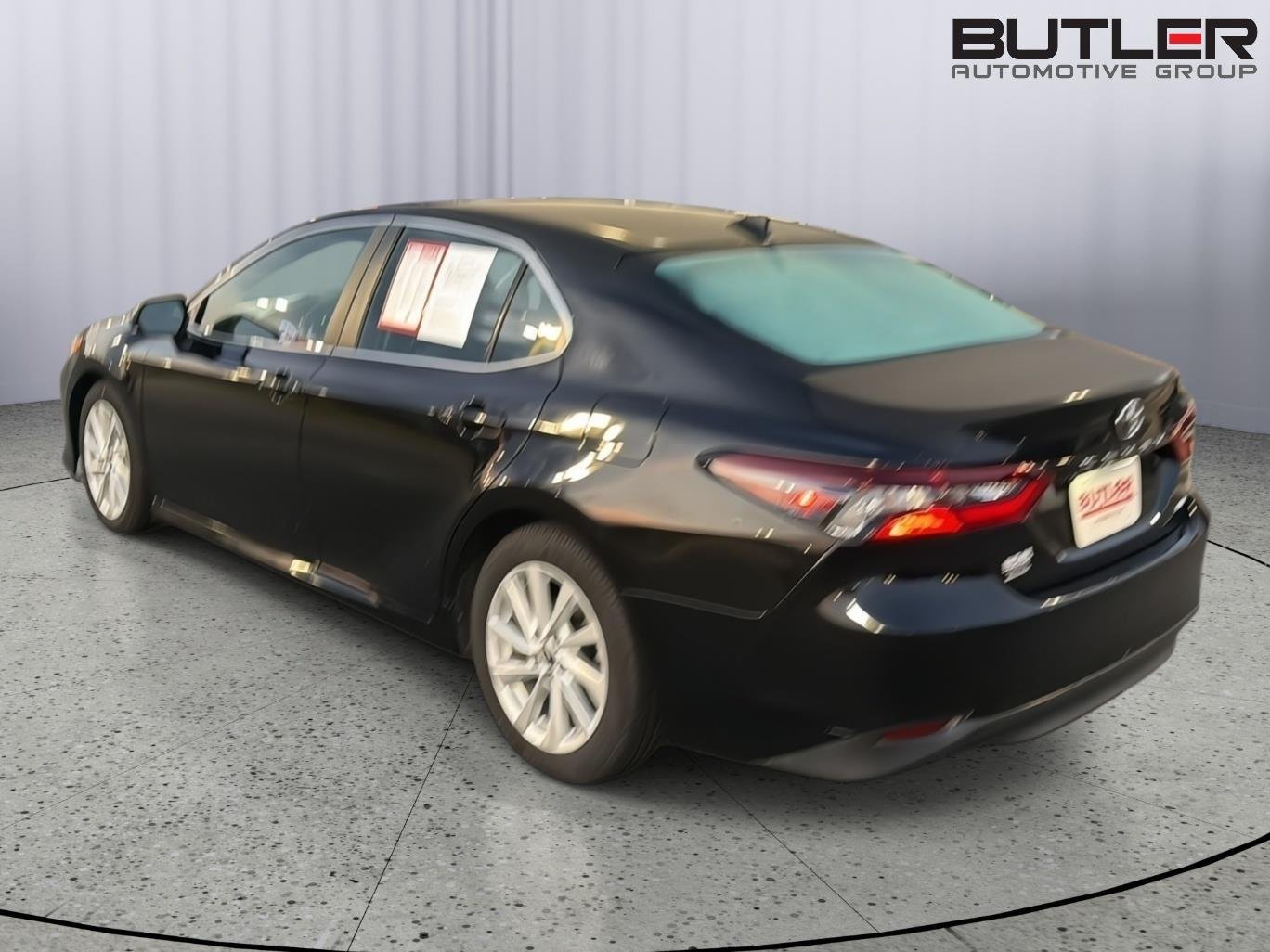 Certified Used 2022 Midnight Black Metallic Toyota LE image 4