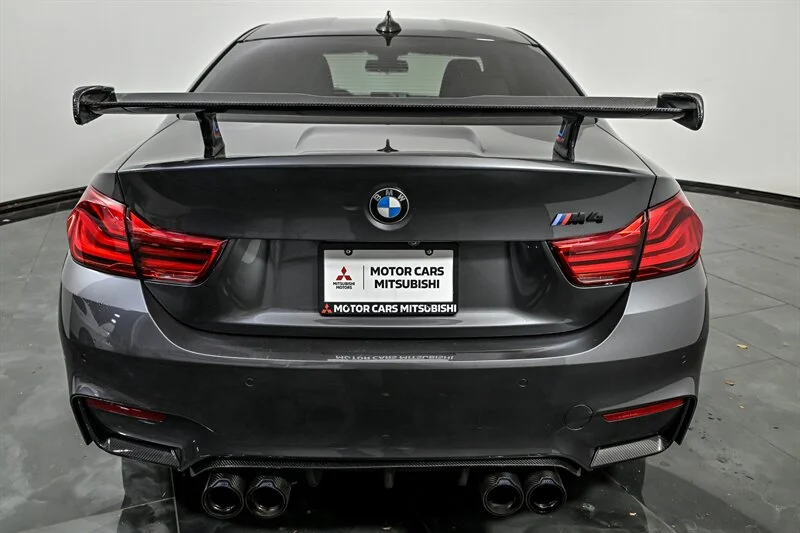 Used 2018 Mineral Grey Metallic BMW COMPETITION image 8