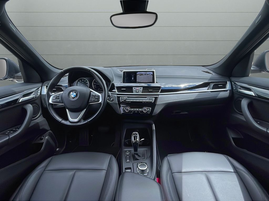 Used 2022 Black BMW xDrive28i image 13