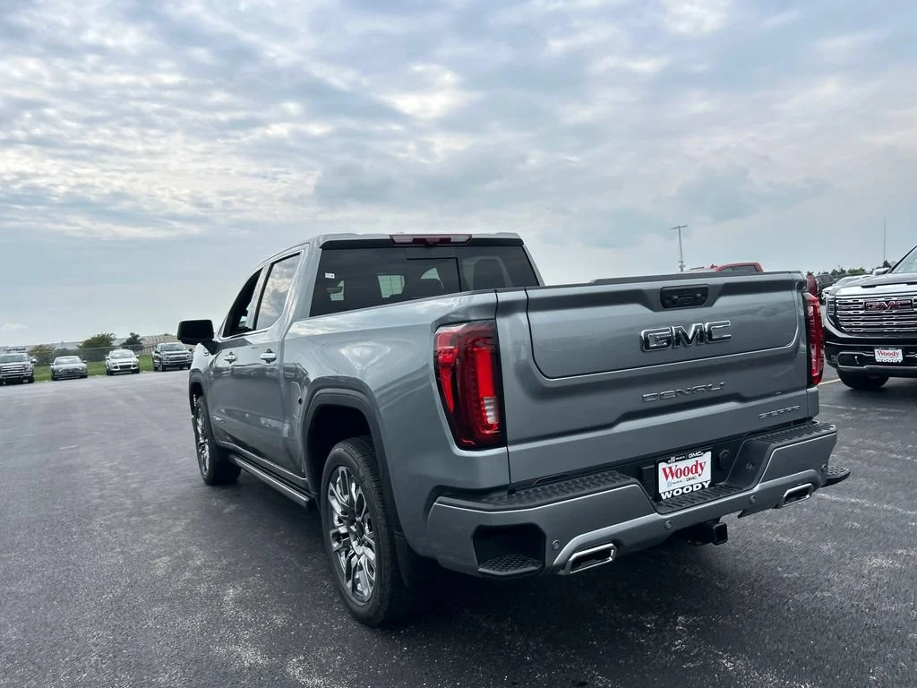 2026 GMC Sierra 1500 Denali Ultimate - Photo 10