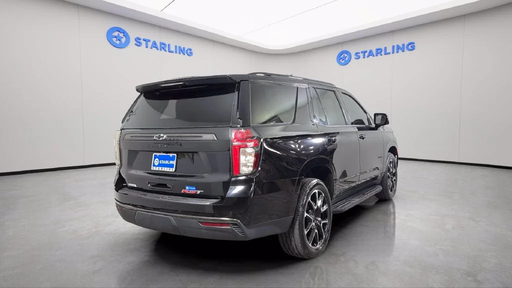 Used 2021 BLACK Chevrolet RST image 8