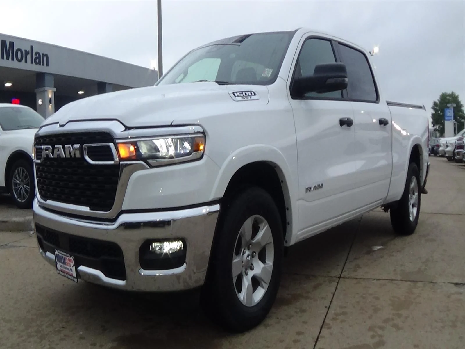 Certified Used 2025 Bright White Clear Coat (pw7) RAM Big Horn image 2
