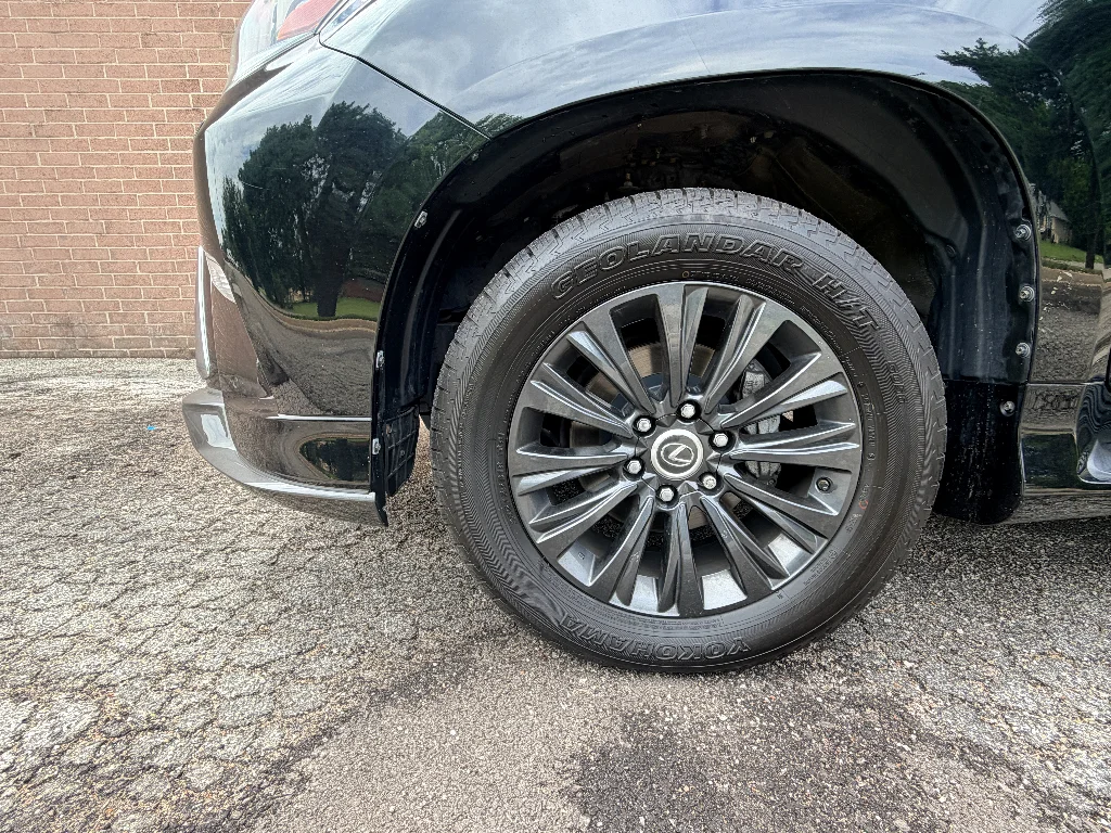 Used 2021 Black Onyx Lexus Premium image 10