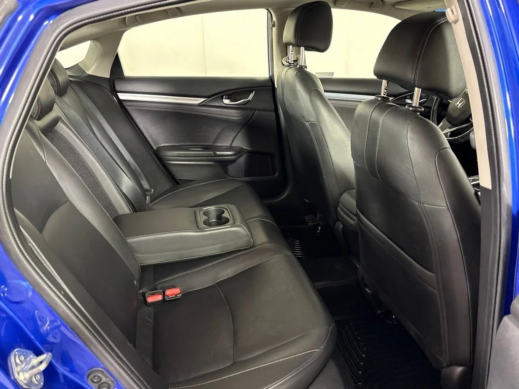 Used 2018  Honda EX-L image 18