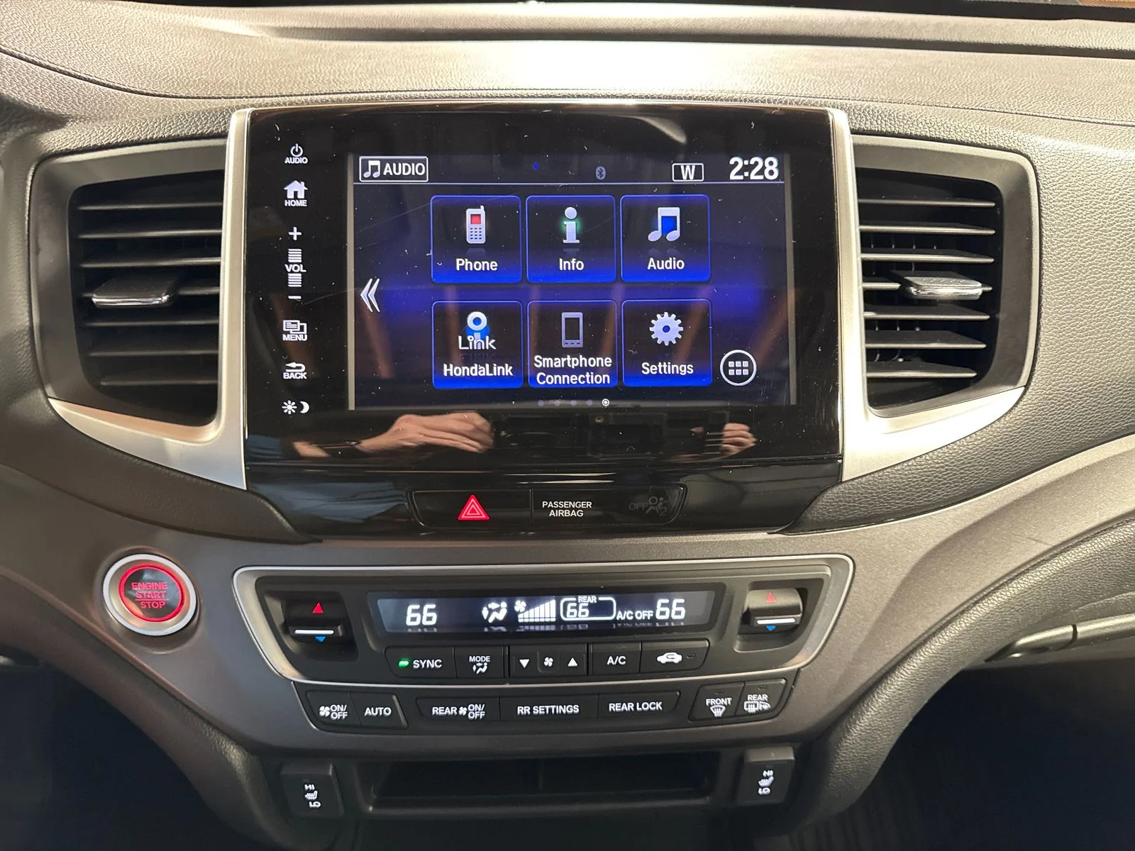 Used 2018 Modern Steel Metallic Honda EX-L image 17