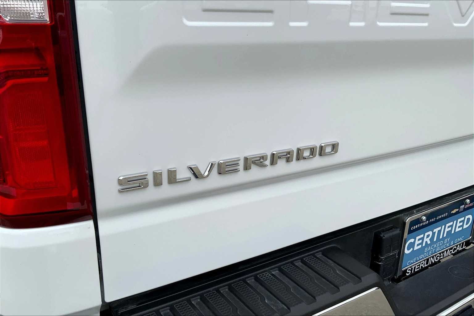 Used 2024 Summit White Chevrolet LTZ image 29