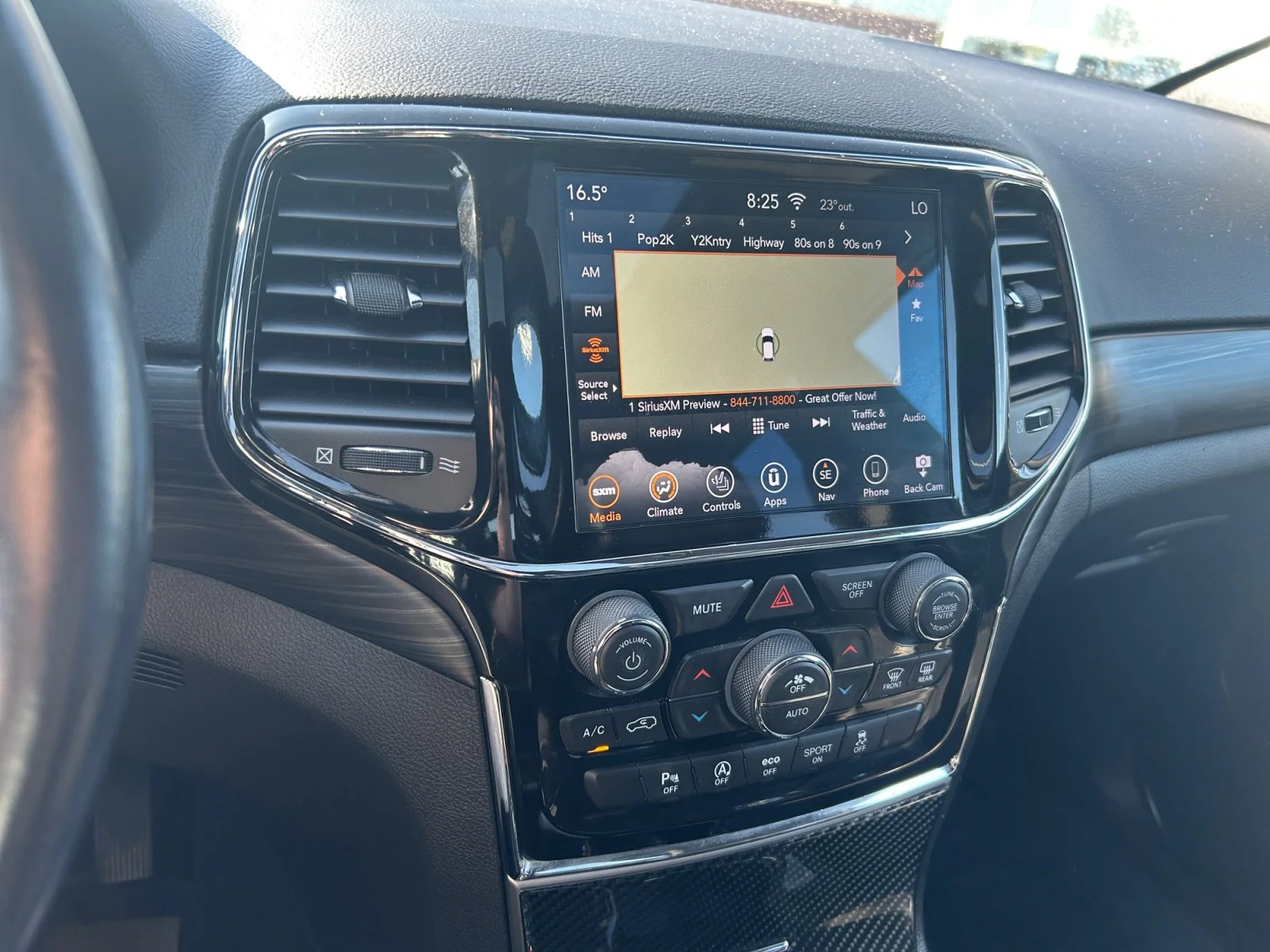 Used 2020 Bright White Jeep ALTITUDE image 22