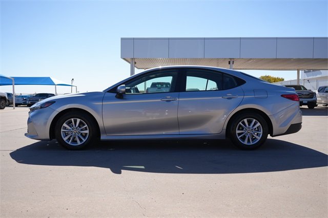 2025 Toyota Camry LE photo 2