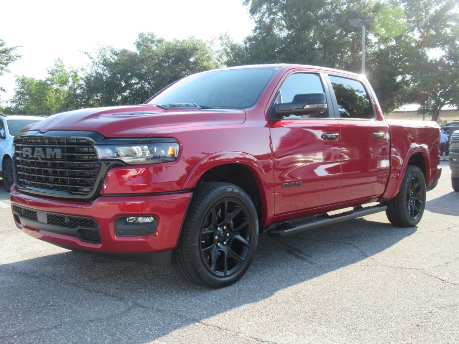 New 2026 Molten Red Pearl-Coat Exterior Paint RAM Laramie image 3