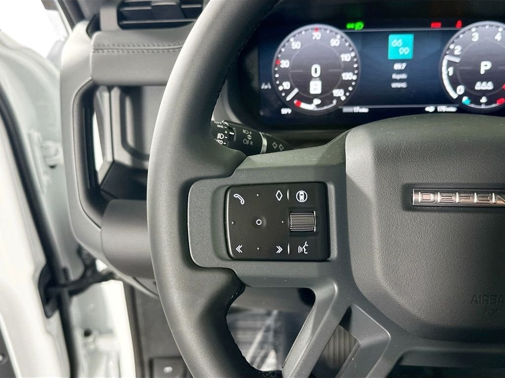 Certified Used 2025 Fuji White Land Rover S image 12
