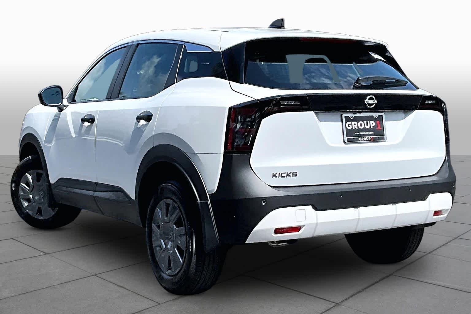 2026 Nissan KICKS S - Photo 12