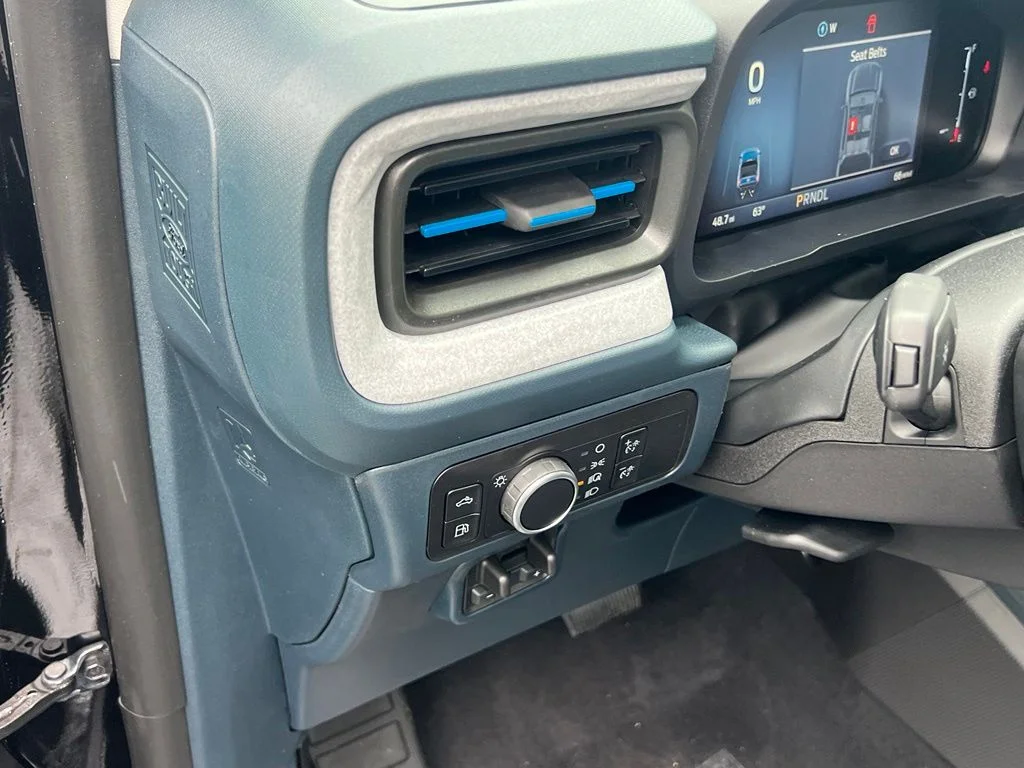 New 2026 Shadow Black Ford XLT image 13