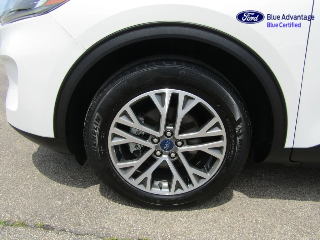 Certified Used 2021 Star White Ford SEL image 14