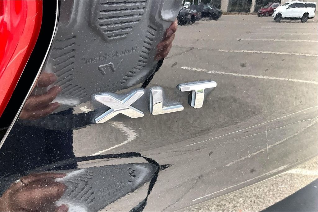 Used 2017 Black Ford XLT image 34