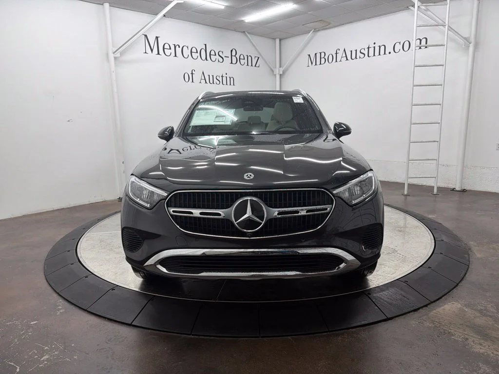 New 2027 Gray Mercedes-Benz GLC 300 image 2