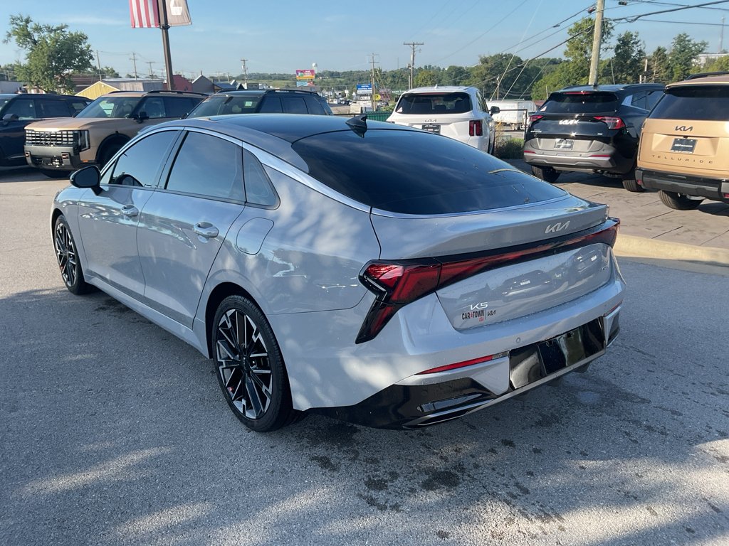 Certified Used 2025 Wolf Gray Kia GT-Line image 7