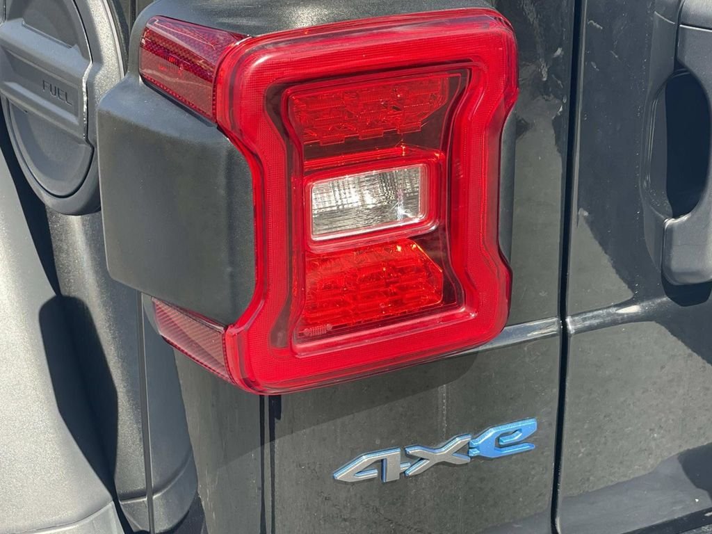 2022 Jeep Wrangler Unlimited Rubicon 4XE - Photo 30