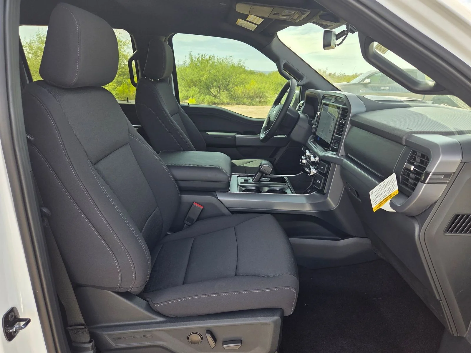 New 2026 Oxford White Ford XLT image 28