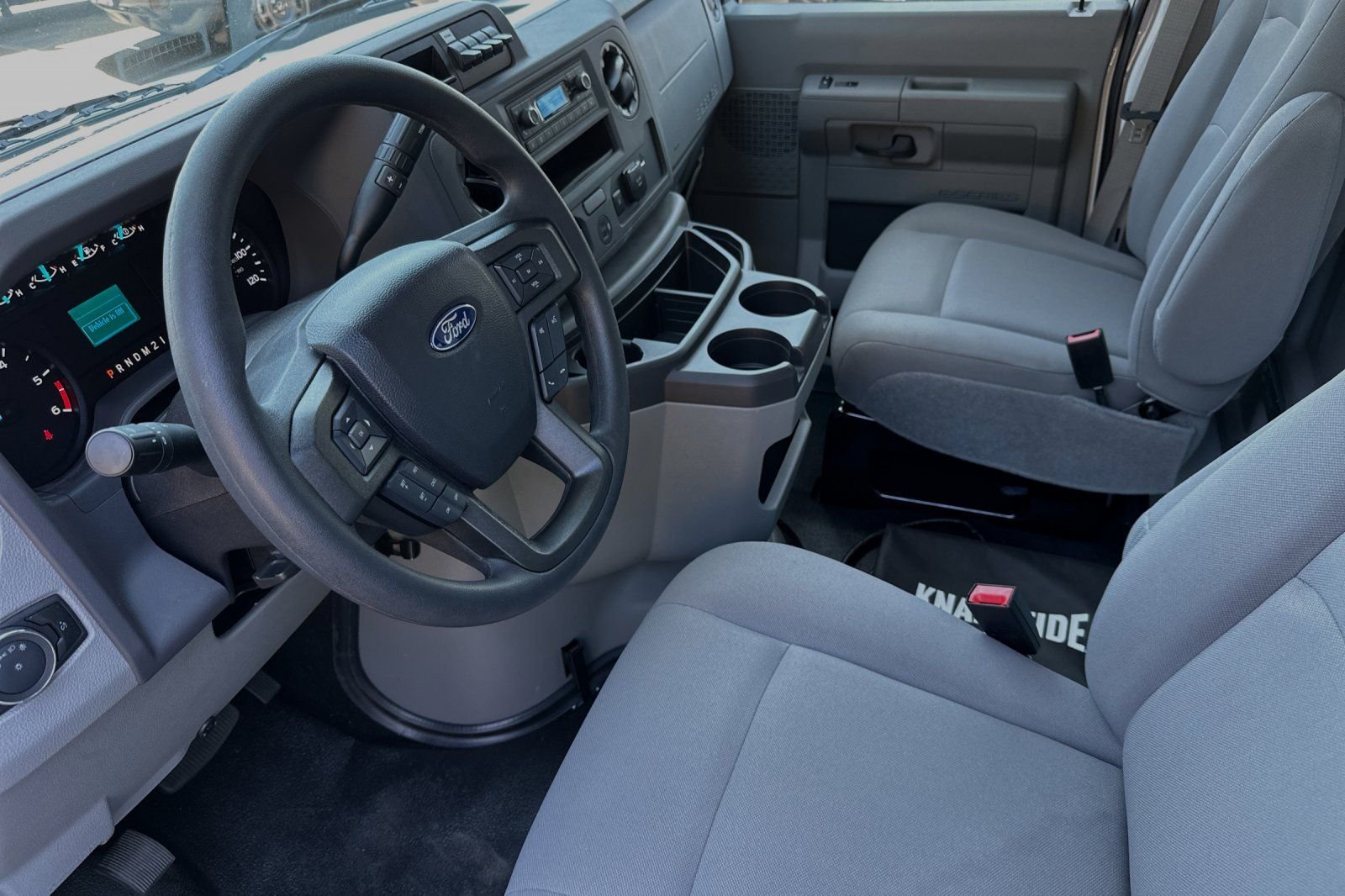 2025 Ford E-Series Cutaway Base - Photo 6