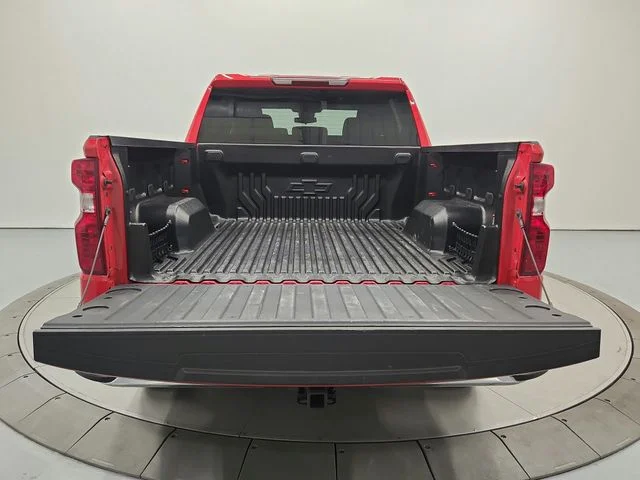 Used 2025 Red Chevrolet LT image 36