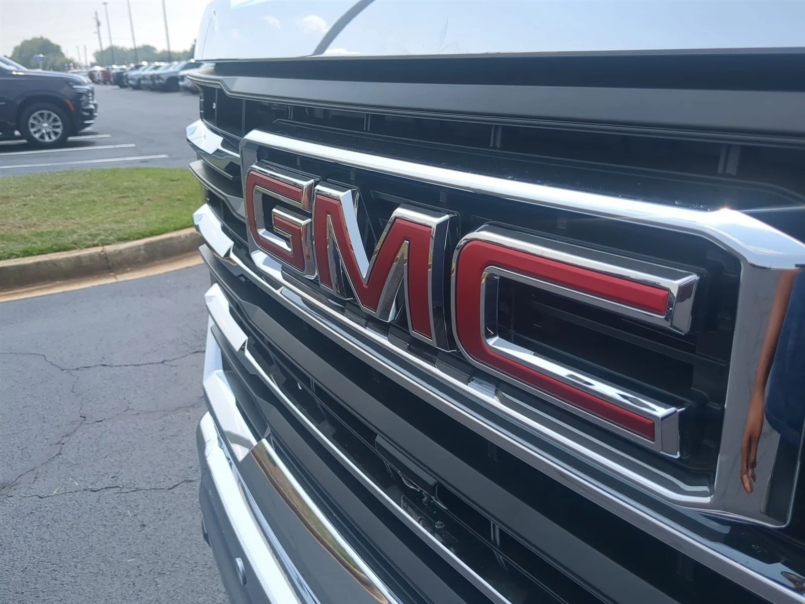 New 2026 Summit White GMC SLT image 55