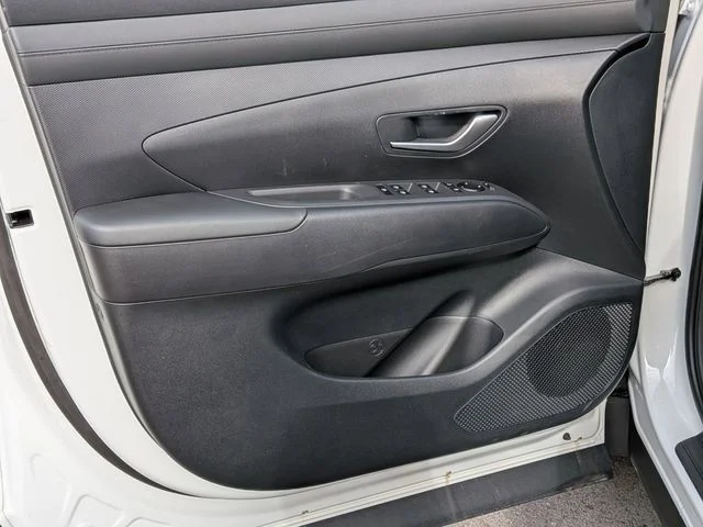 New 2026 White Hyundai SEL image 9