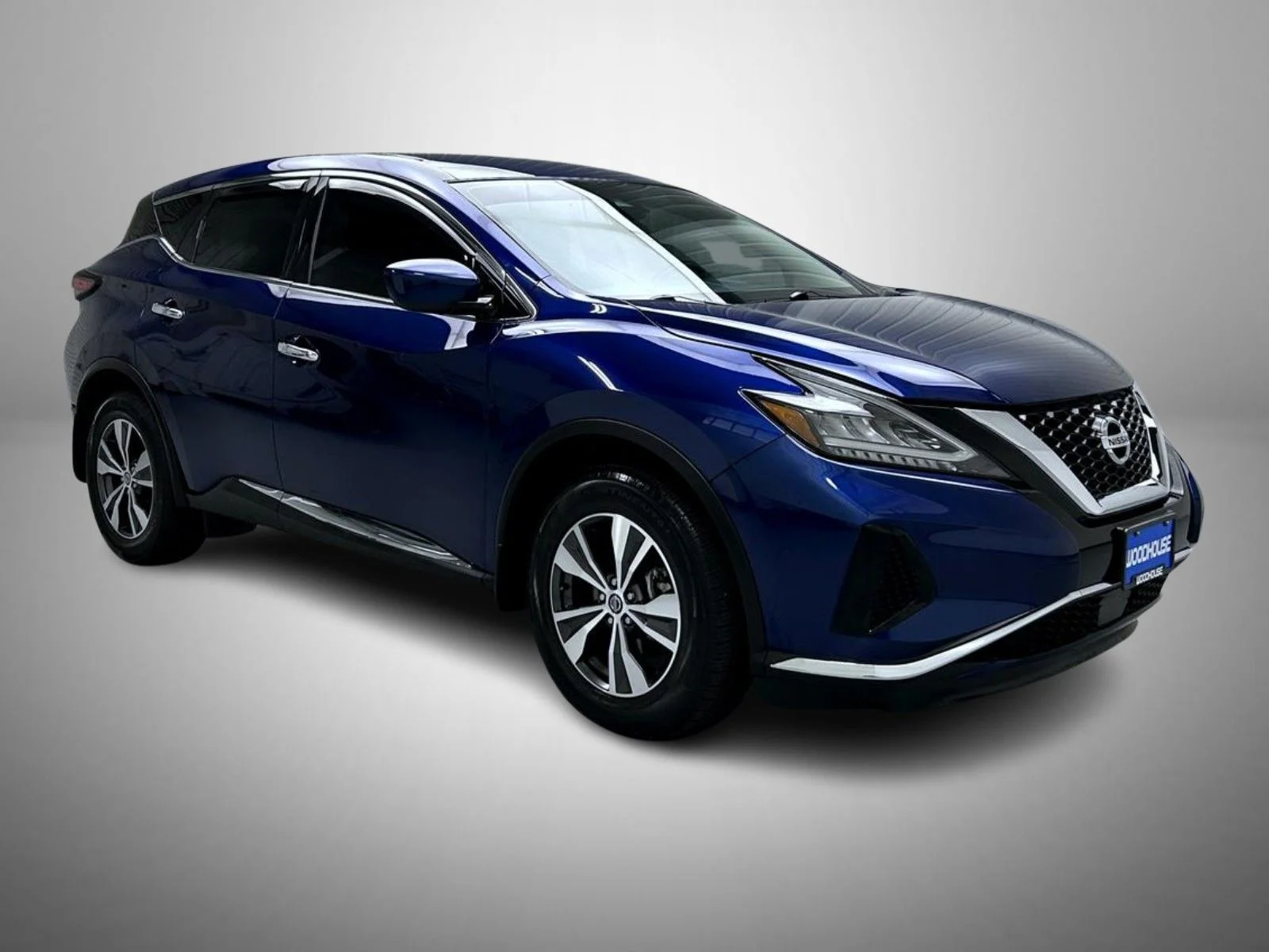 Used 2022 Blue Nissan S image 3