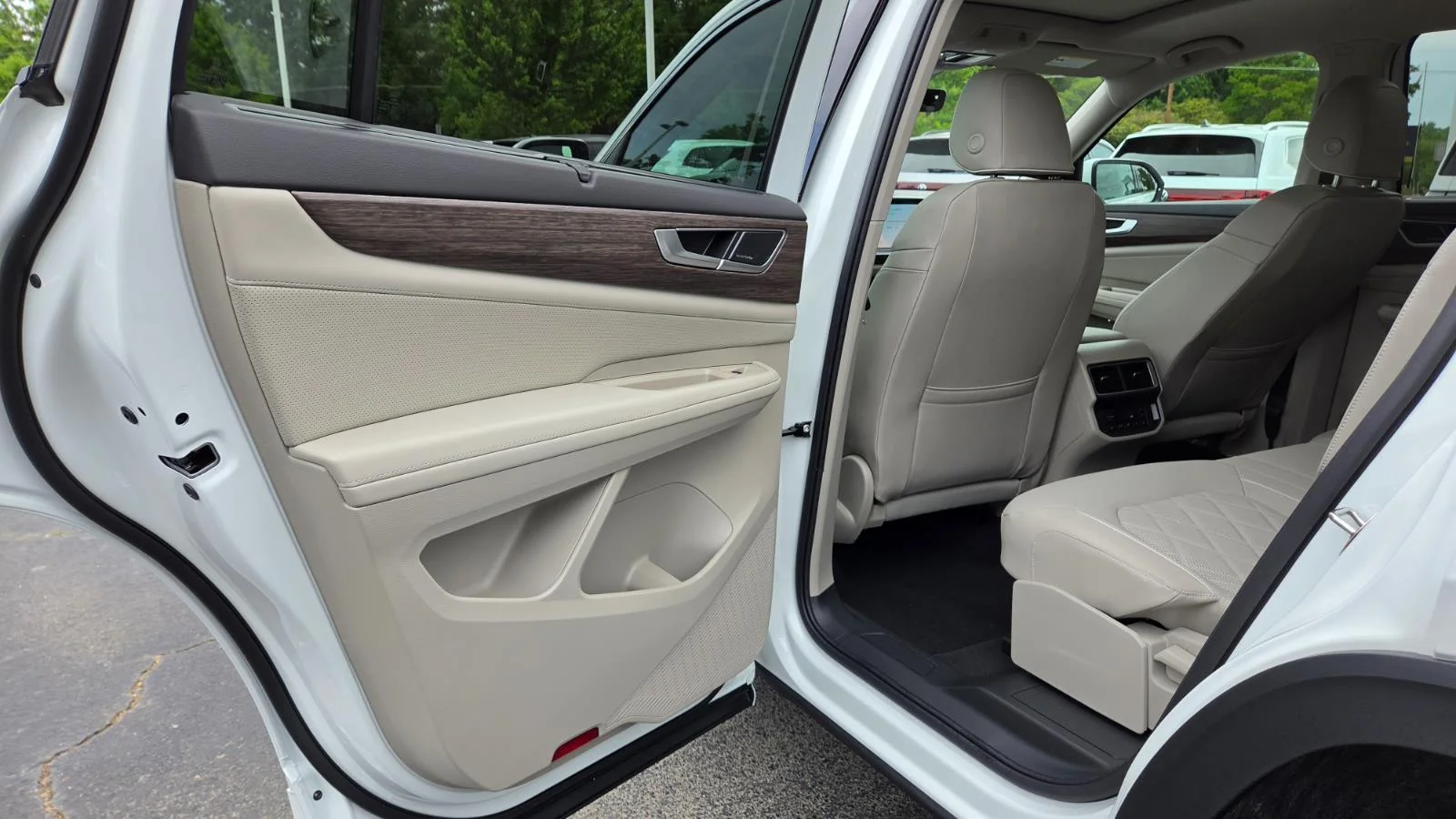 New 2026 Opal White Pearl Volkswagen 2.0T SEL Premium R-Line image 42