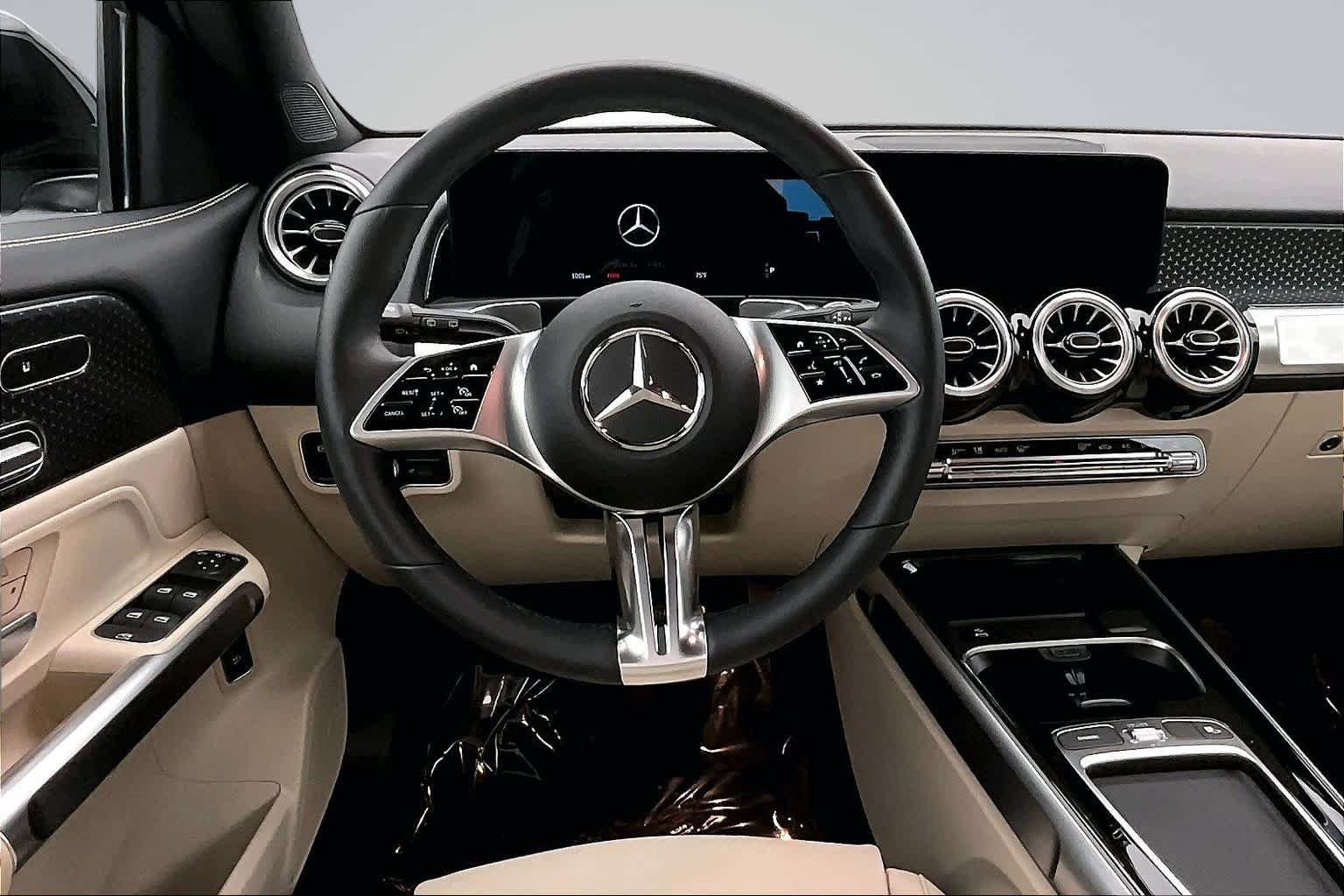 New 2026 Cosmos Black Metallic Mercedes-Benz GLB 250 image 15