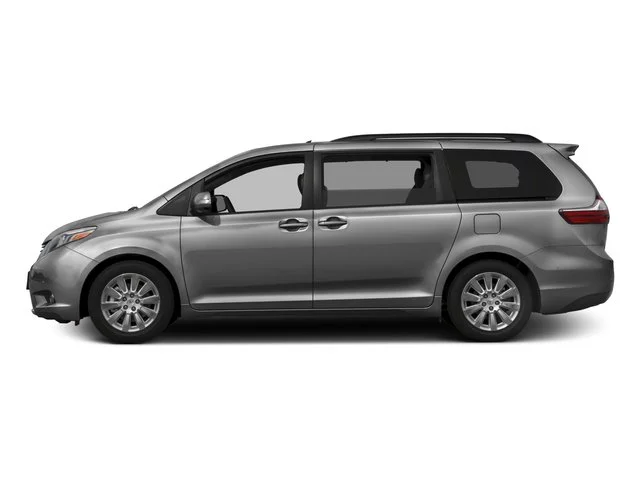 Used 2017 Blizzard Pearl Toyota XLE Premium image 3