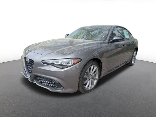 2025 Alfa Romeo Giulia Giulia AWD's photo