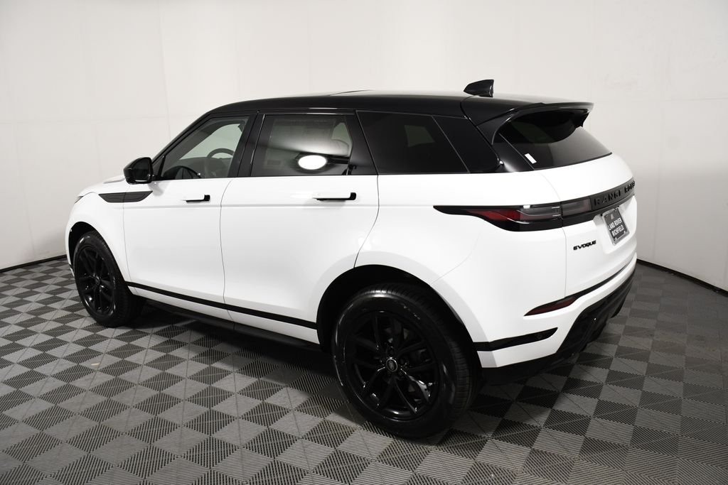 Certified Used 2026 Fuji White Land Rover Dynamic image 3