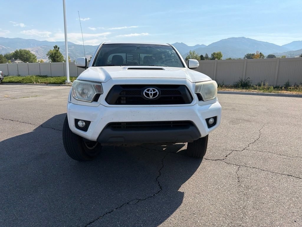 Used 2014 Super White Toyota Base image 2