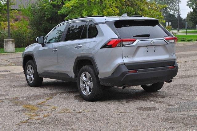 Certified Used 2025 SILVER SKY METALLIC Toyota  image 5