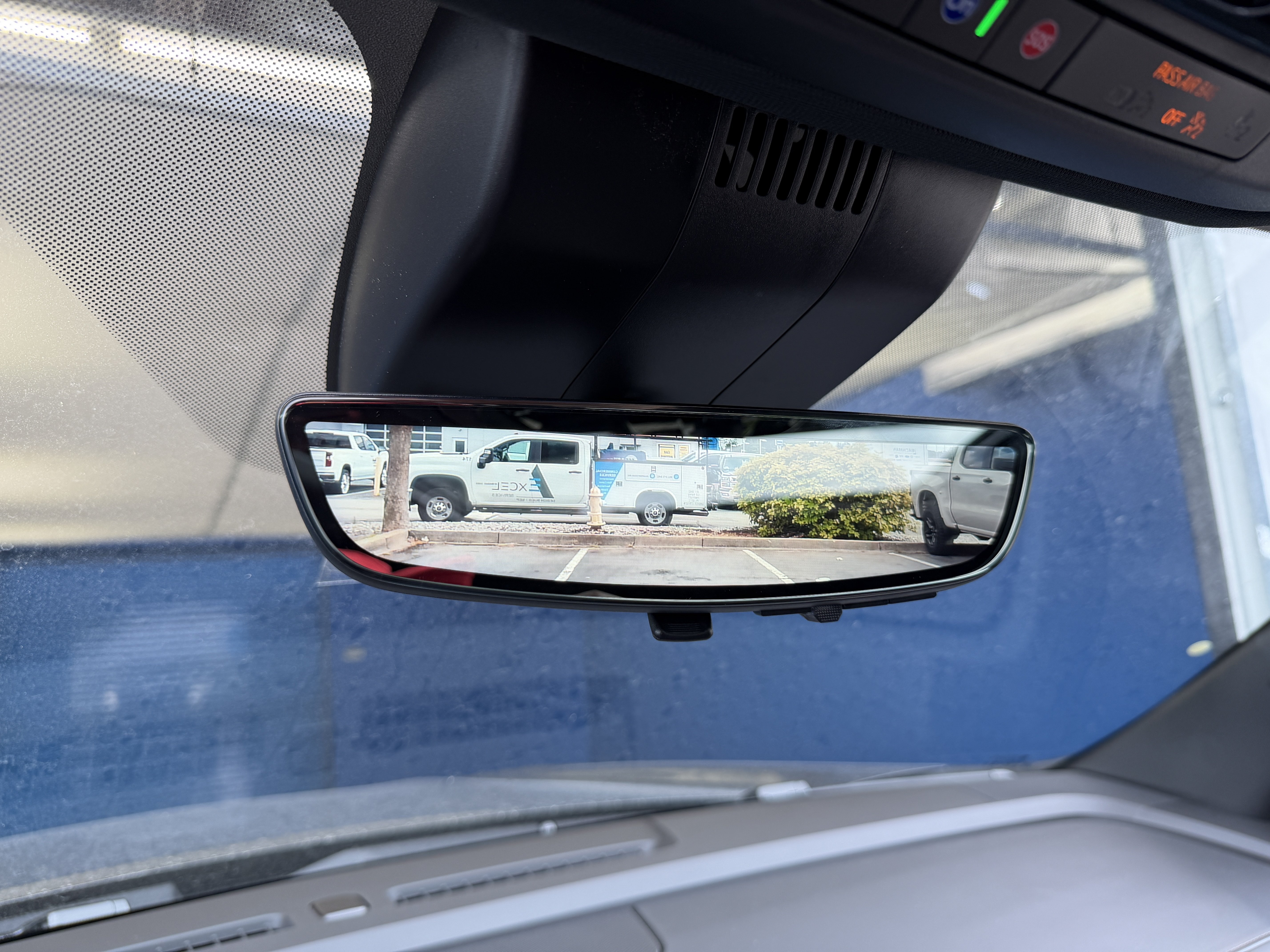 2026 Chevrolet Suburban High Country - Photo 29