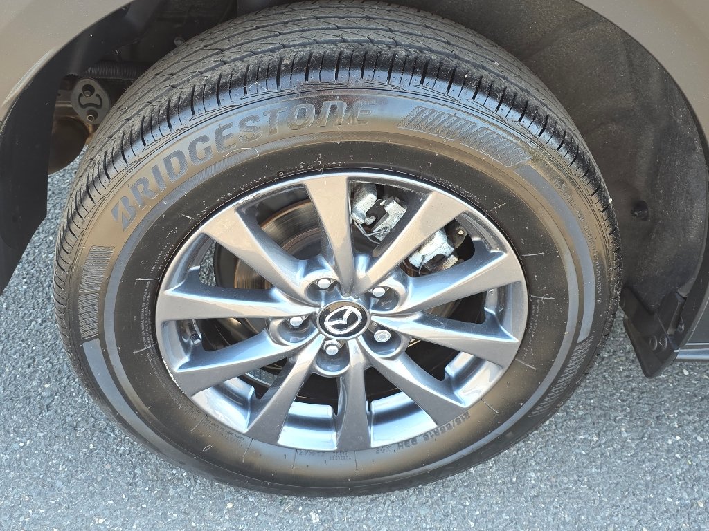 Certified Used 2025 Jet Black Mica Mazda 2.5 S image 27