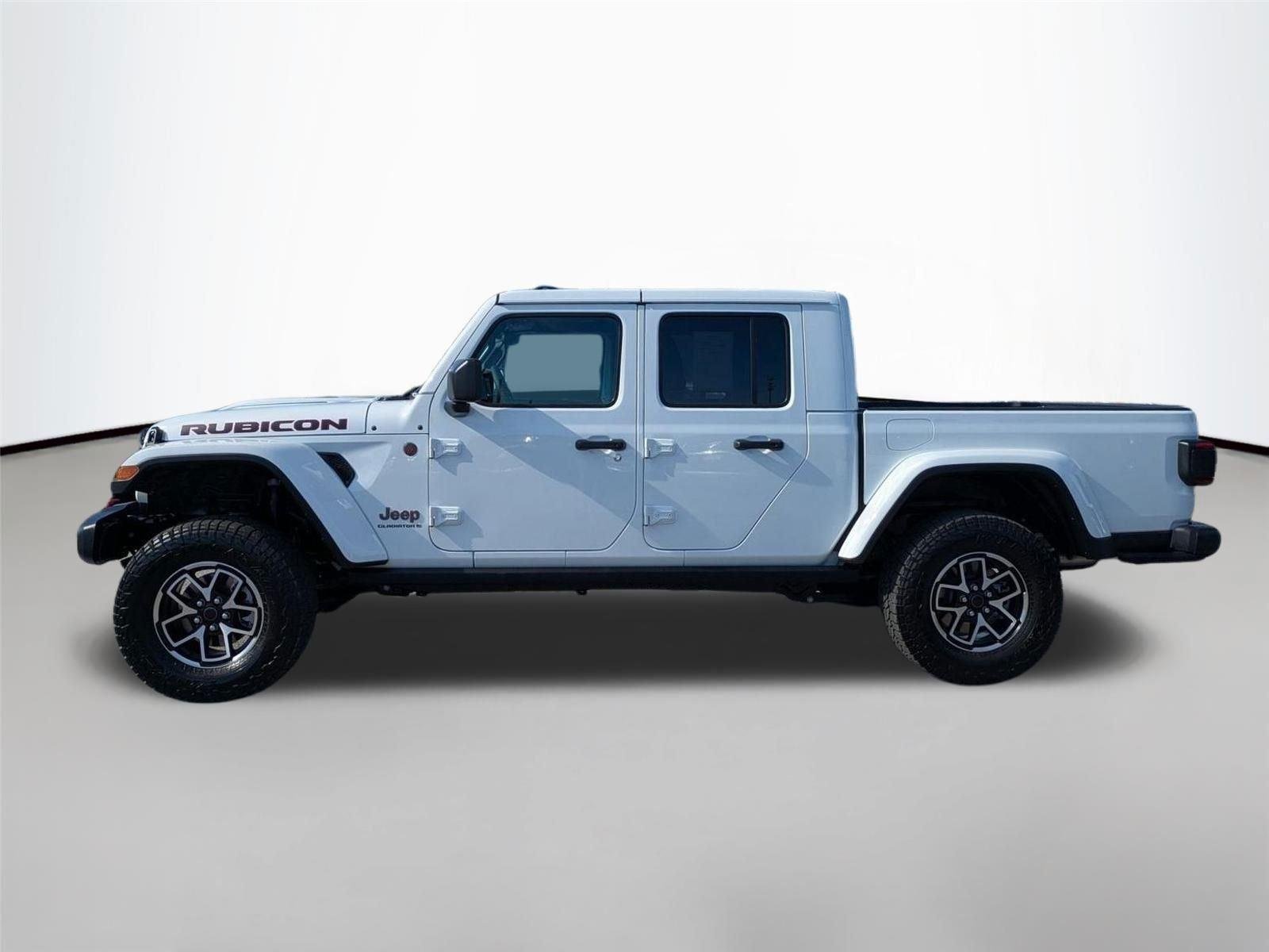 Used 2025 Bright White Clearcoat Jeep Rubicon image 9