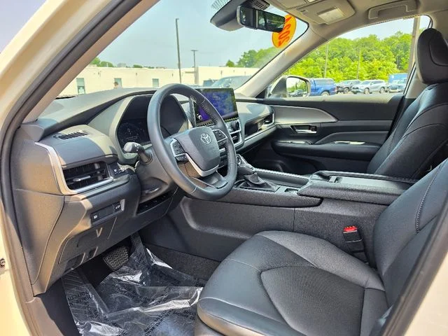 2024 Toyota Grand Highlander XLE - Photo 20
