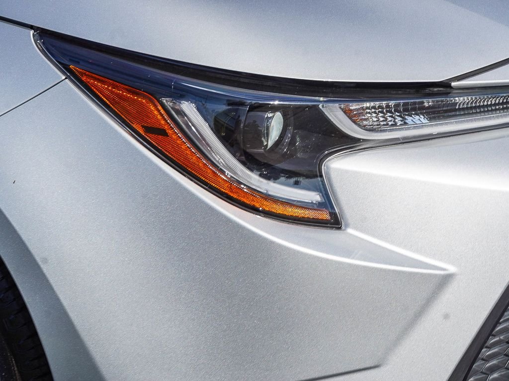 Used 2021 Silver Toyota LE image 10