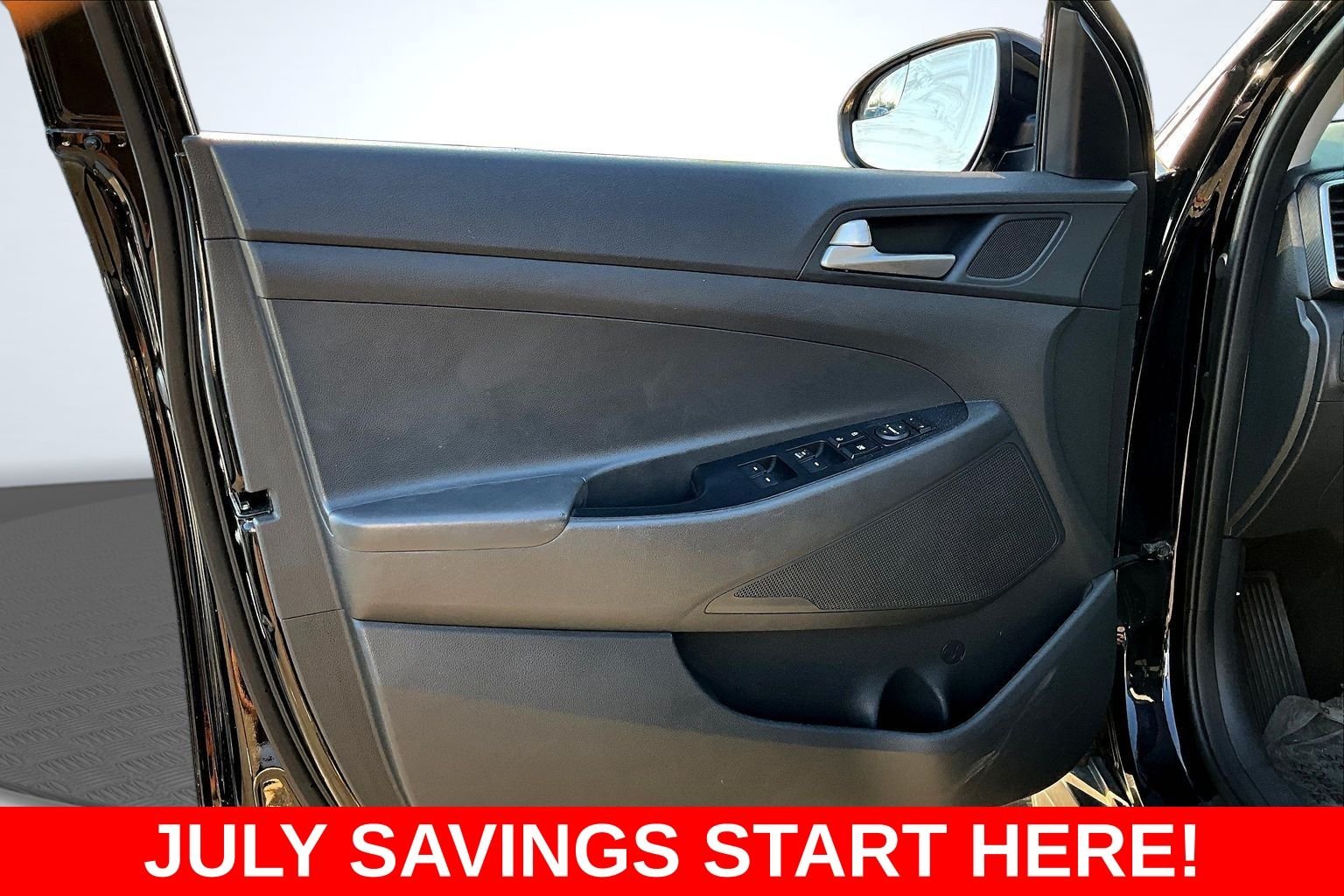 Used 2019 Black Hyundai SE image 19