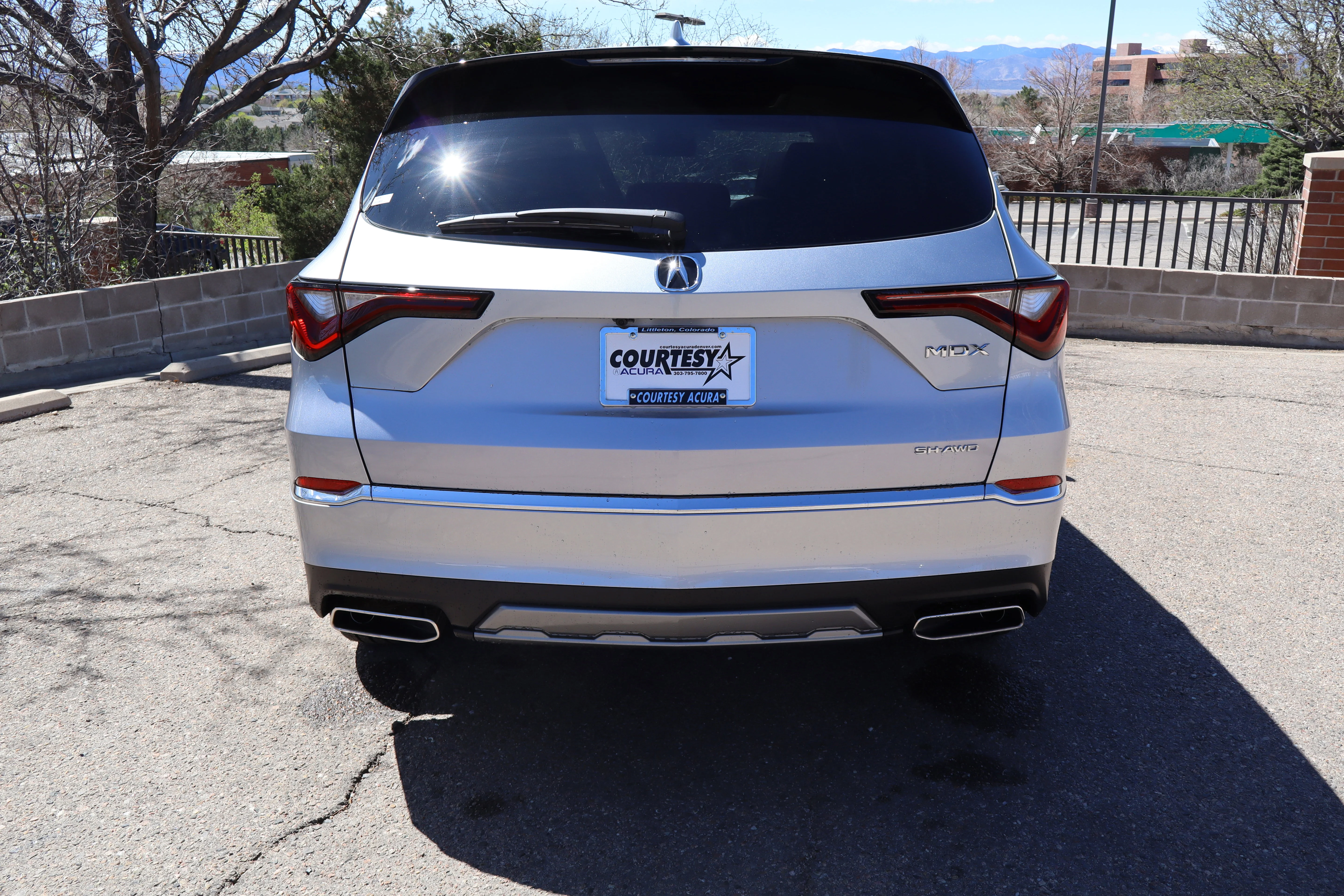 New 2026 Solar Silver Metallic Acura 4MDX image 4