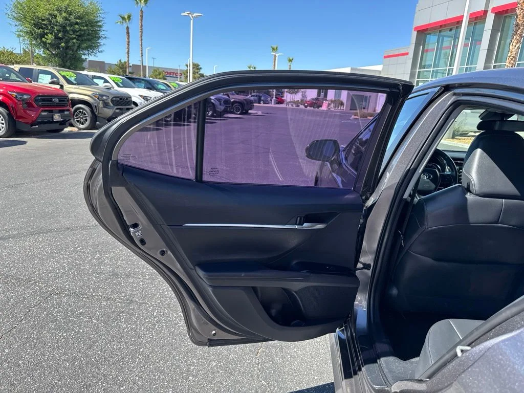 Used 2018 Gray Toyota SE image 16